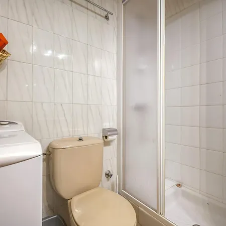 Apartment In Roses Near Platja Del Eastrell Apartment *