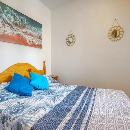 Apartment In Roses Near Platja Del Eastrell Apartment *