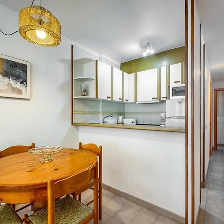 Apartment In Roses Near Platja Del Eastrell Roses